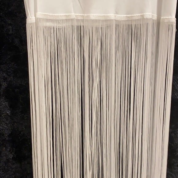 White fringe top - Picture 4 of 6